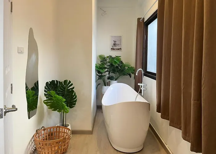 Cozy&modern 6-br Home, 14pax - Central, 5mins Bts Holiday home