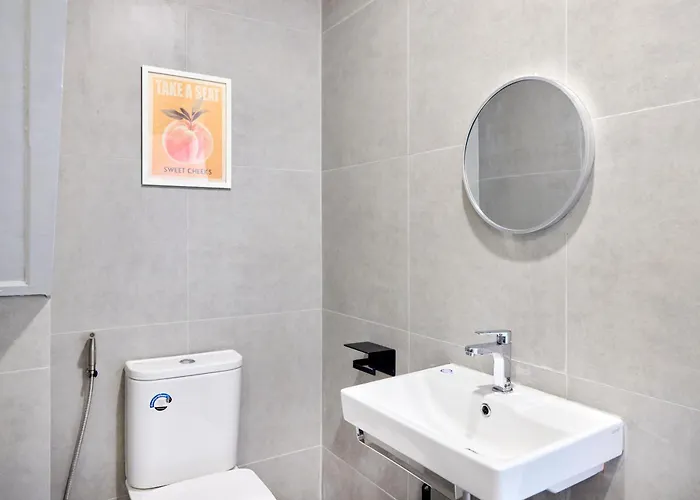 Cozy&modern 6-br Home, 14pax - Central, 5mins Bts Holiday home Bangkok