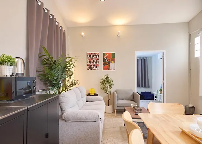 Cozy&modern 6-br Home, 14pax - Central, 5mins Bts Holiday home *